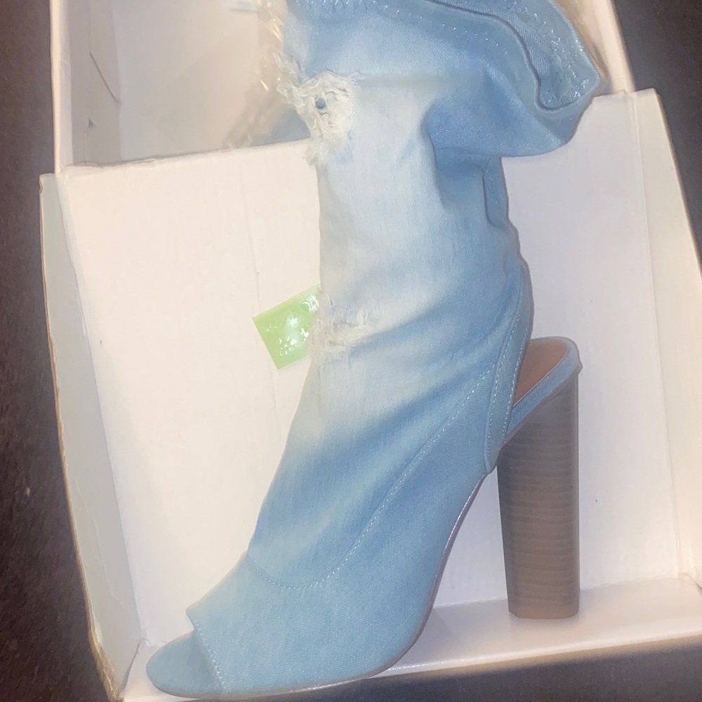 Chic Light Blue Denim Peep-Toe Heeled Boots